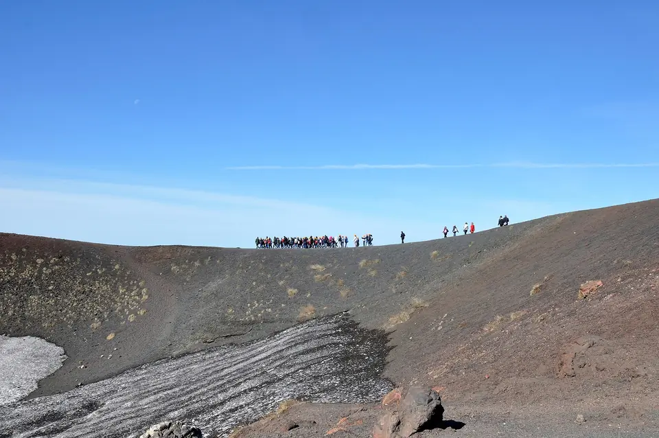 Kraterlandskap vid Crateri Silvestri på Etna