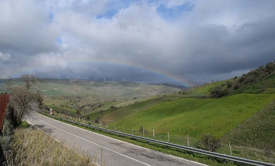 Landsbygd vid Leonforte i Siciliens inland