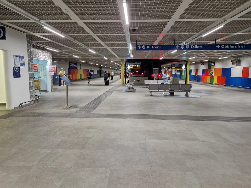 Stationshallen vid Palermo Aeroporto