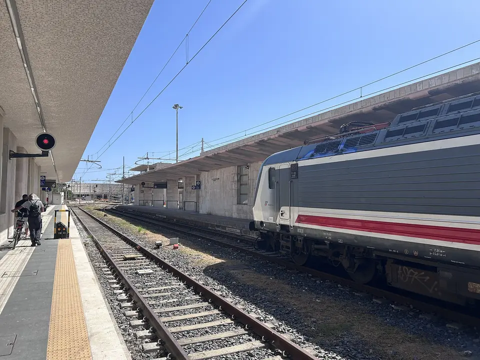 En plattform vid Messina Centrale, fotograferad 2025