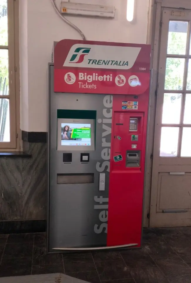 Illustrationsbild: Trenitalias biljettautomat, fotograferad 2025