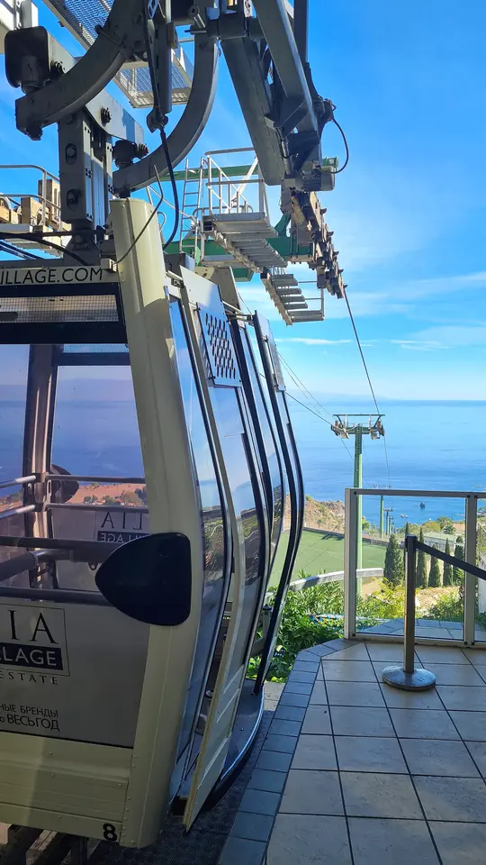 En kabin på linbanan mellan Taormina och Mazzarò